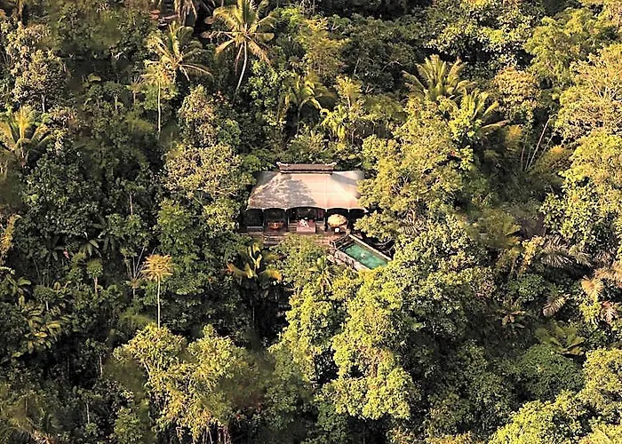 Capella Ubud ホテル Kelusa