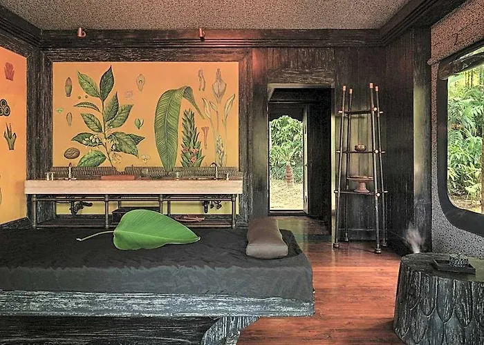 Capella Ubud ホテル